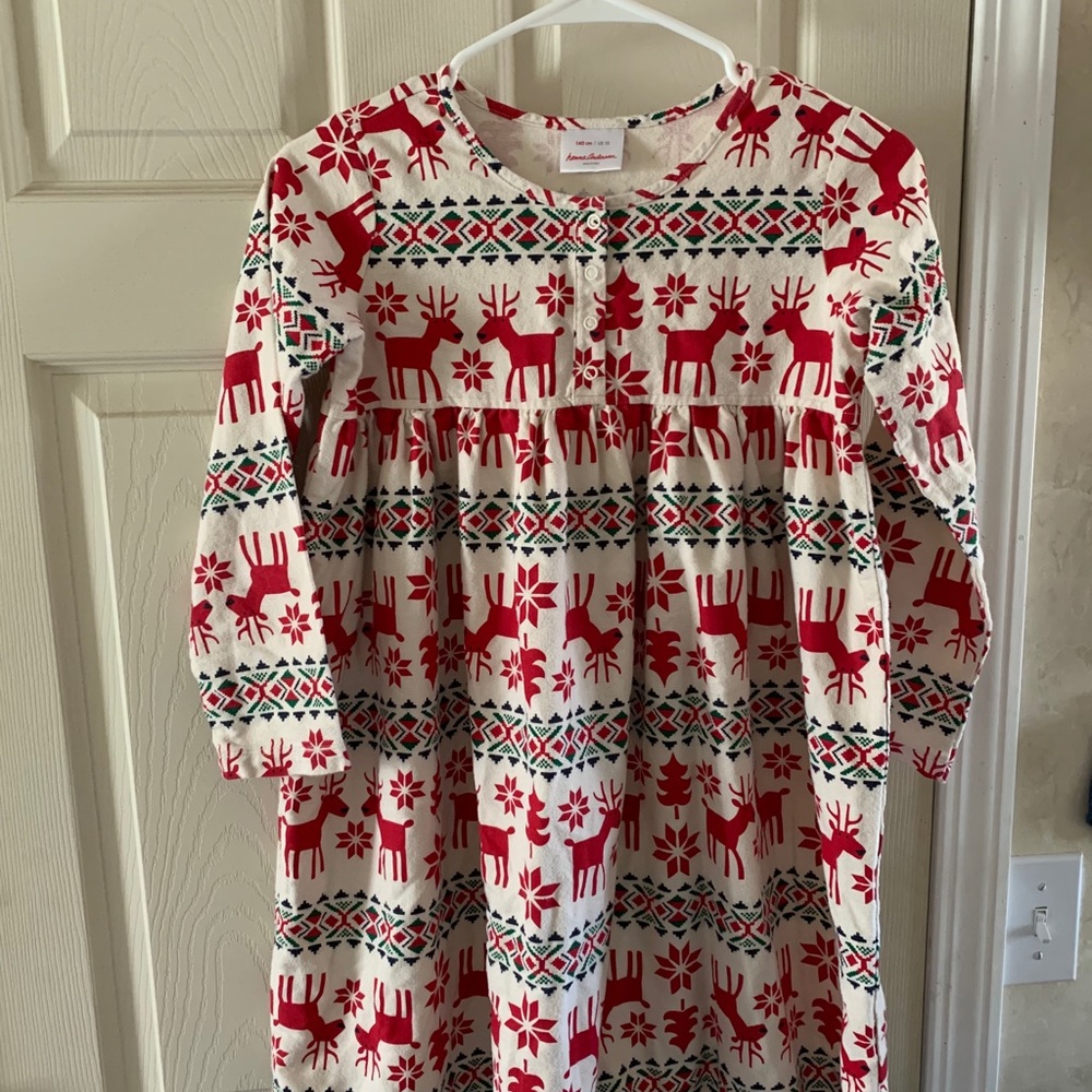 Hanna Andersson nightgown size 140